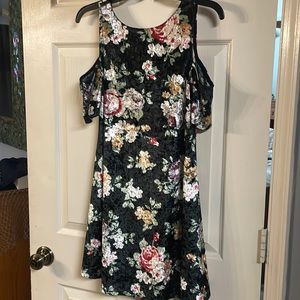 Size small velvet floral dress